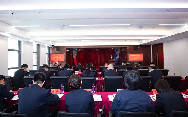 开云(中国)一站式服务平台,KY.COM
召开党委理论学习中心组（扩大）三月学习会暨党支部书记述职评议会