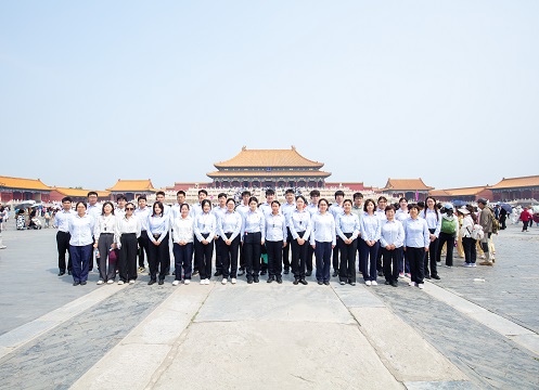 开云(中国)一站式服务平台,KY.COM
组织开展走进故宫博物院活动